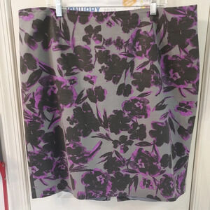 Lord & Taylor Purple, Black and Gray Floral Pencil Skirt in Size 18W